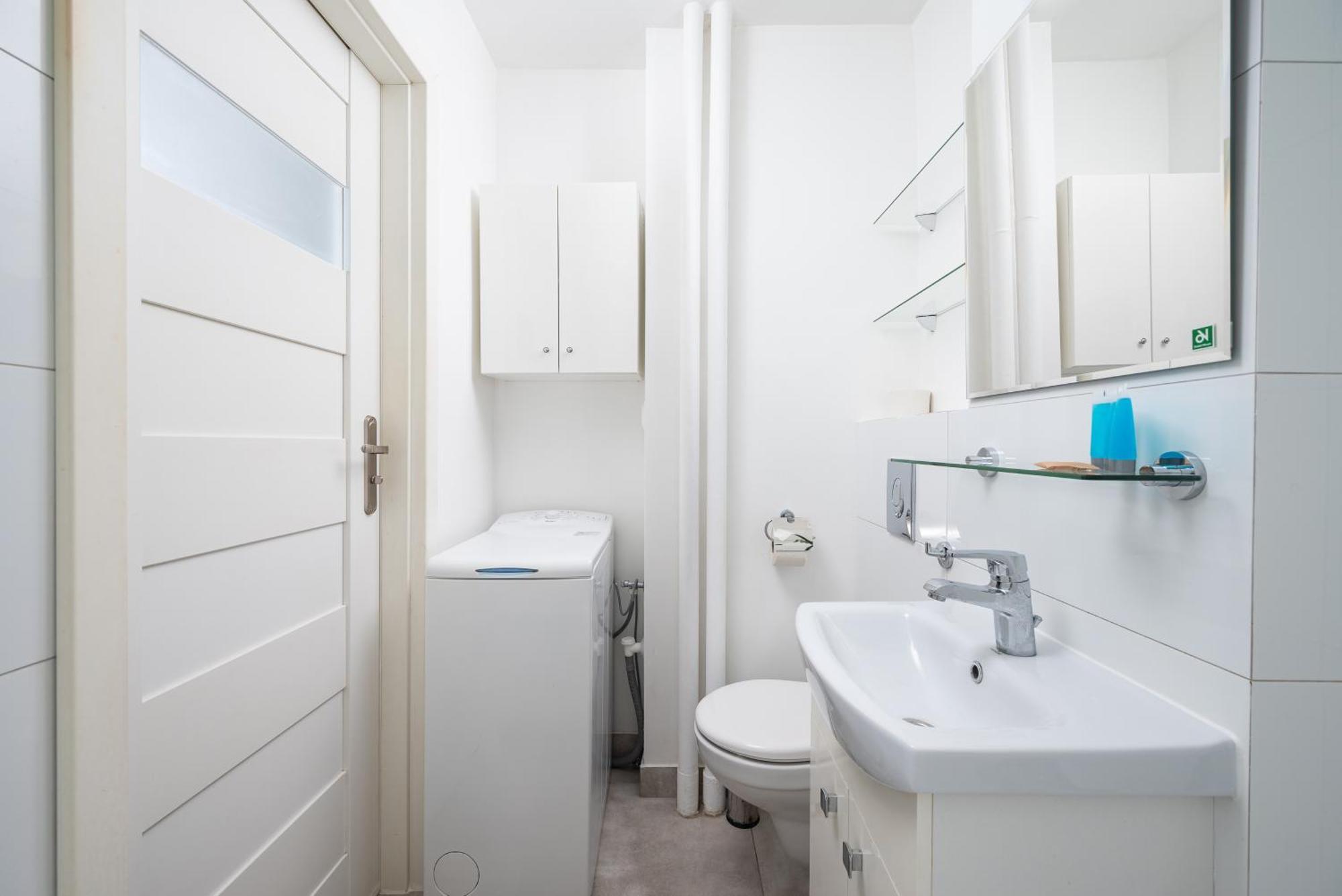 Grzybowska Blue City Centre Apartment Варшава Екстер'єр фото